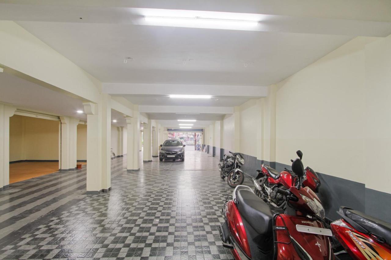 Oyo 62220 Hotel Stay Inn Kalyān Eksteriør billede