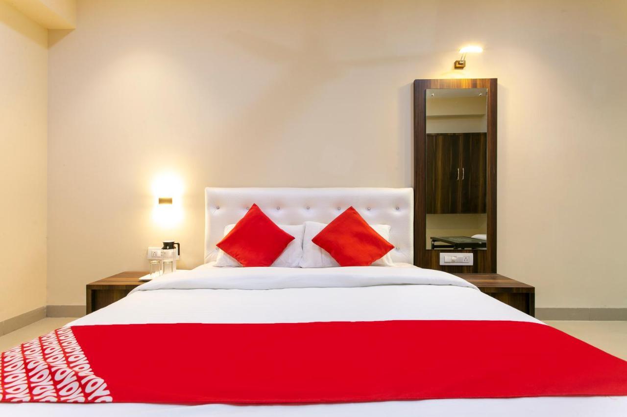 Oyo 62220 Hotel Stay Inn Kalyān Eksteriør billede